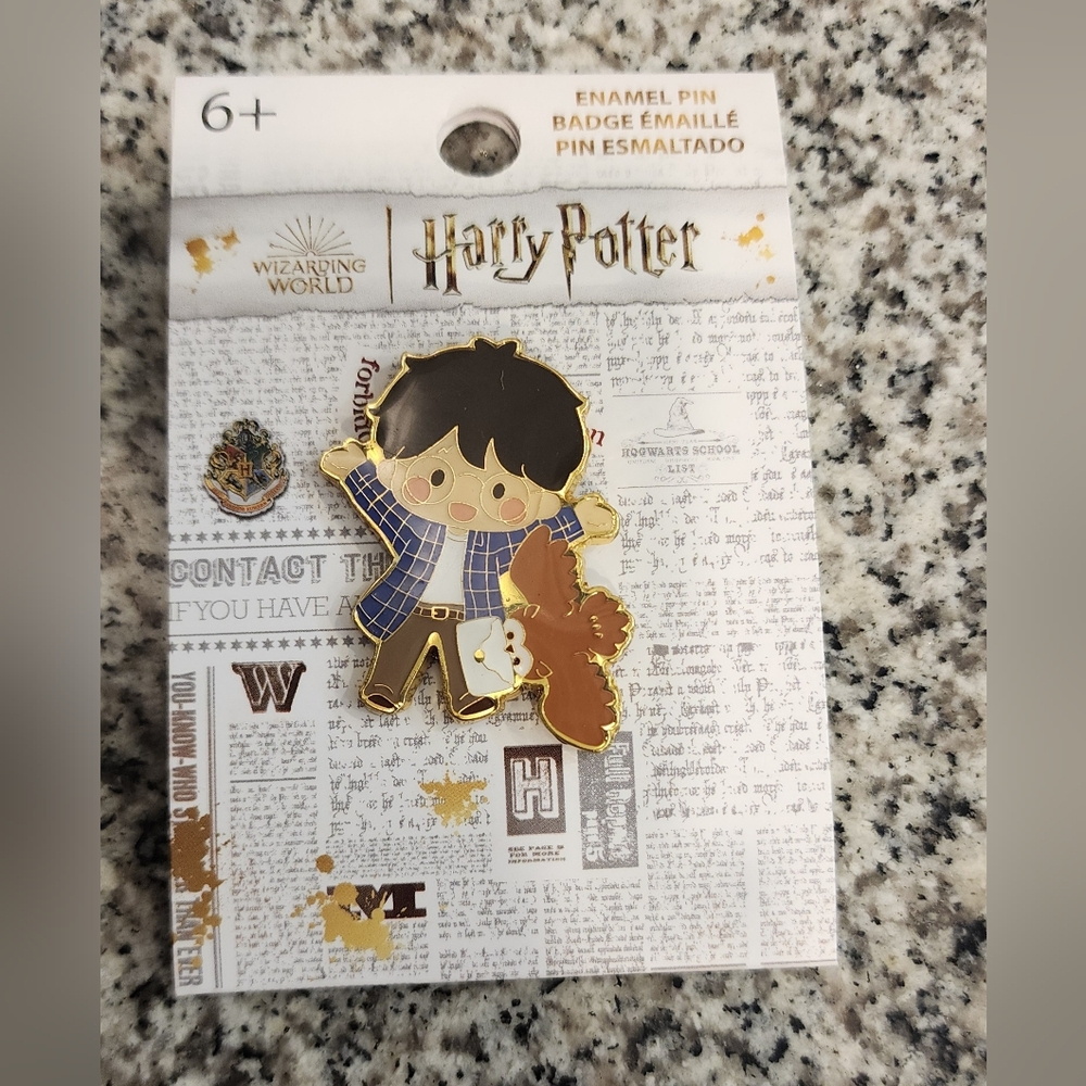 NWT Harry Potter Loungefly Pin: Chibi Harry with Hogwarts Letter and Owl